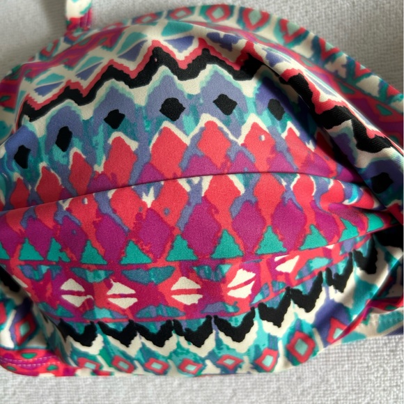 Patterned Bikini Top - Picture 3 of 6